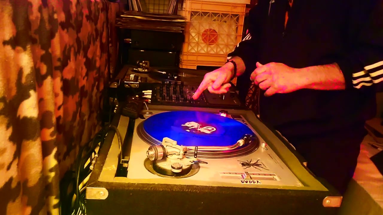 DrGiggles - Electro - Distorted 808's and Electro breaks set -  Live Vinyl  DJ Mix turntables video