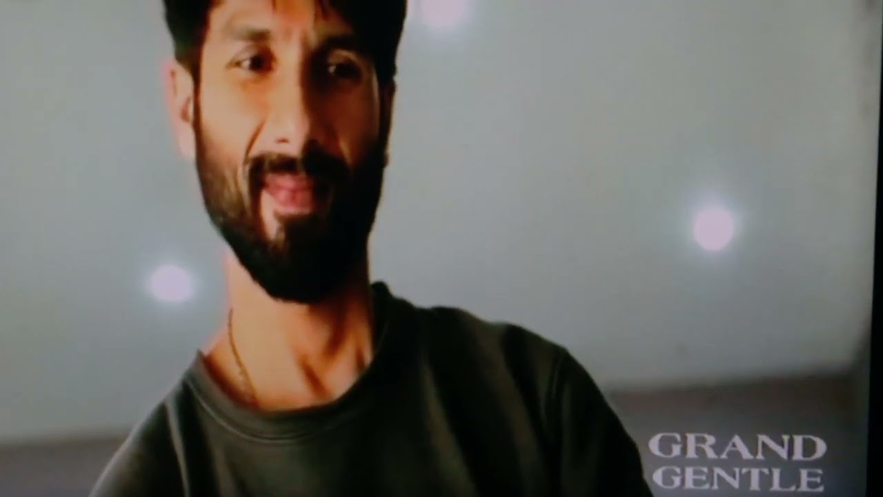 I watched this movie only because of kriti senon. .....