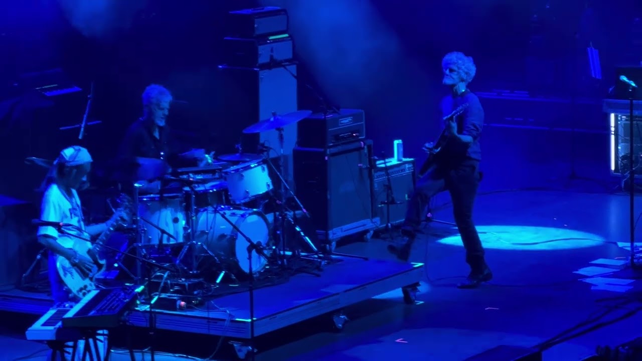Blonde Redhead - Bipolar @ MGM Music Hall at Fenway Boston, MA 5/30/2025