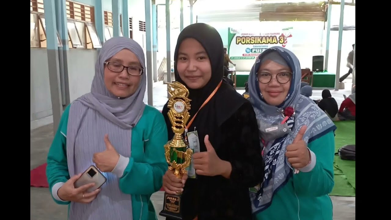 Lomba Puisi 