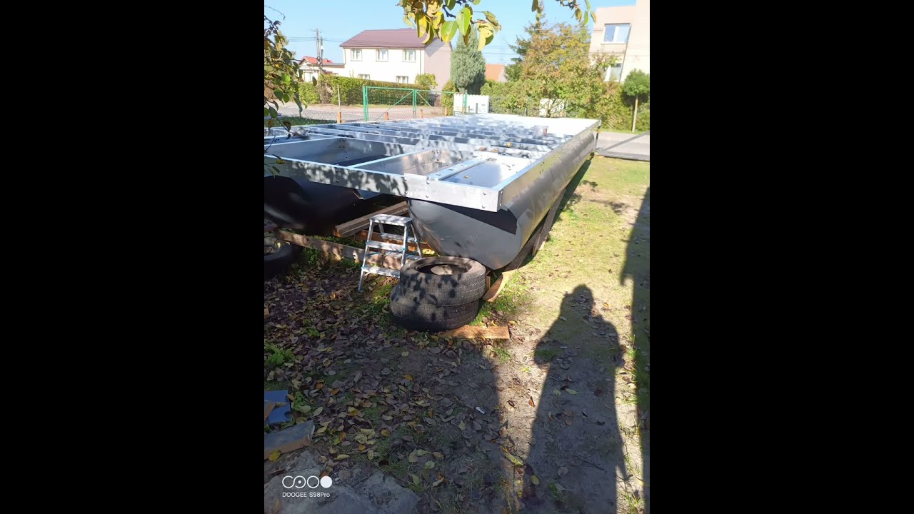 How to build a houseboat out of a pontoon boat