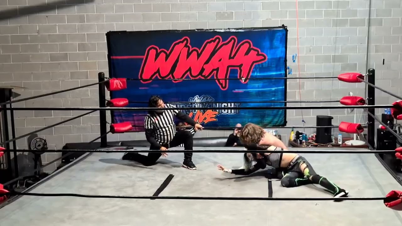 Матч за звание чемпиона WWA4: Вивиан Кросс против Грейсона Пирса — 6 ноября 2025 г.