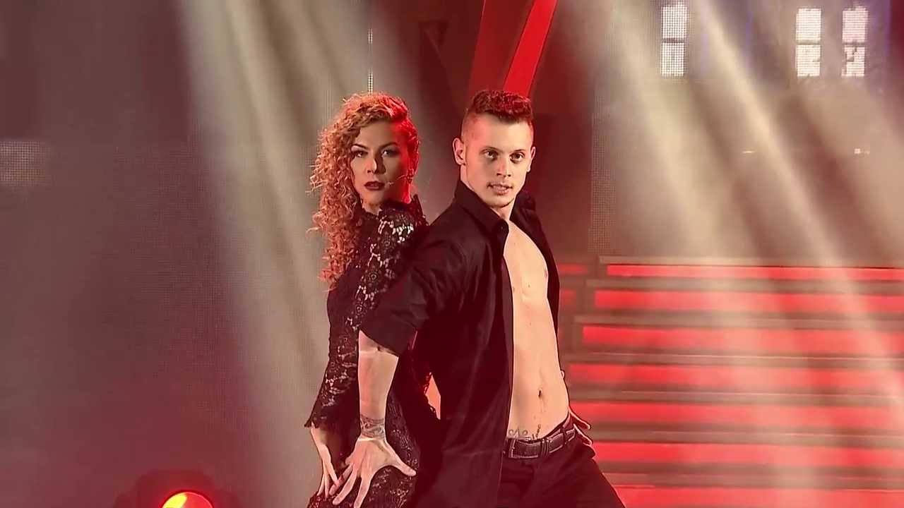 OLTA BOKA - E FUNDIT TANGO  Kenga Magjike 2013 ( Netet Finale - Pallati Koncerteve )