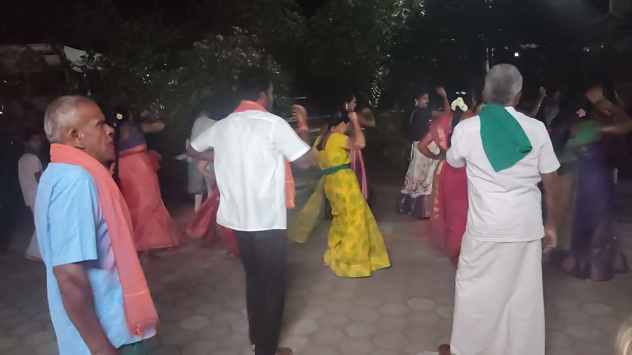 கோழி மடை திவ்யபாரதி ஆசிரம இயற்கை மருத்துவமனையில் வள்ளி கும்மி நிகழ்ச்சி