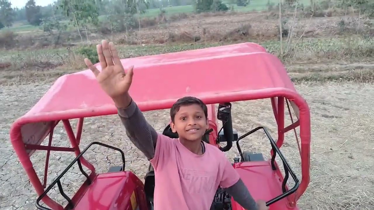 Biju Mama aur Nannu Mama Donon Hi is Gadi Ko Bigadne Me Lage Hue Hai 