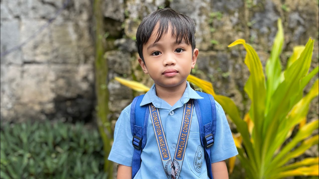 First Class pictorial to my junakies.