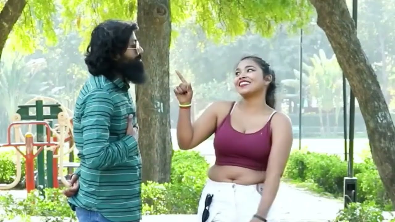 itna mota main kaise le paungi - Rani ji#comedy #indian #laughs #trend #viralvideo#realty #emo