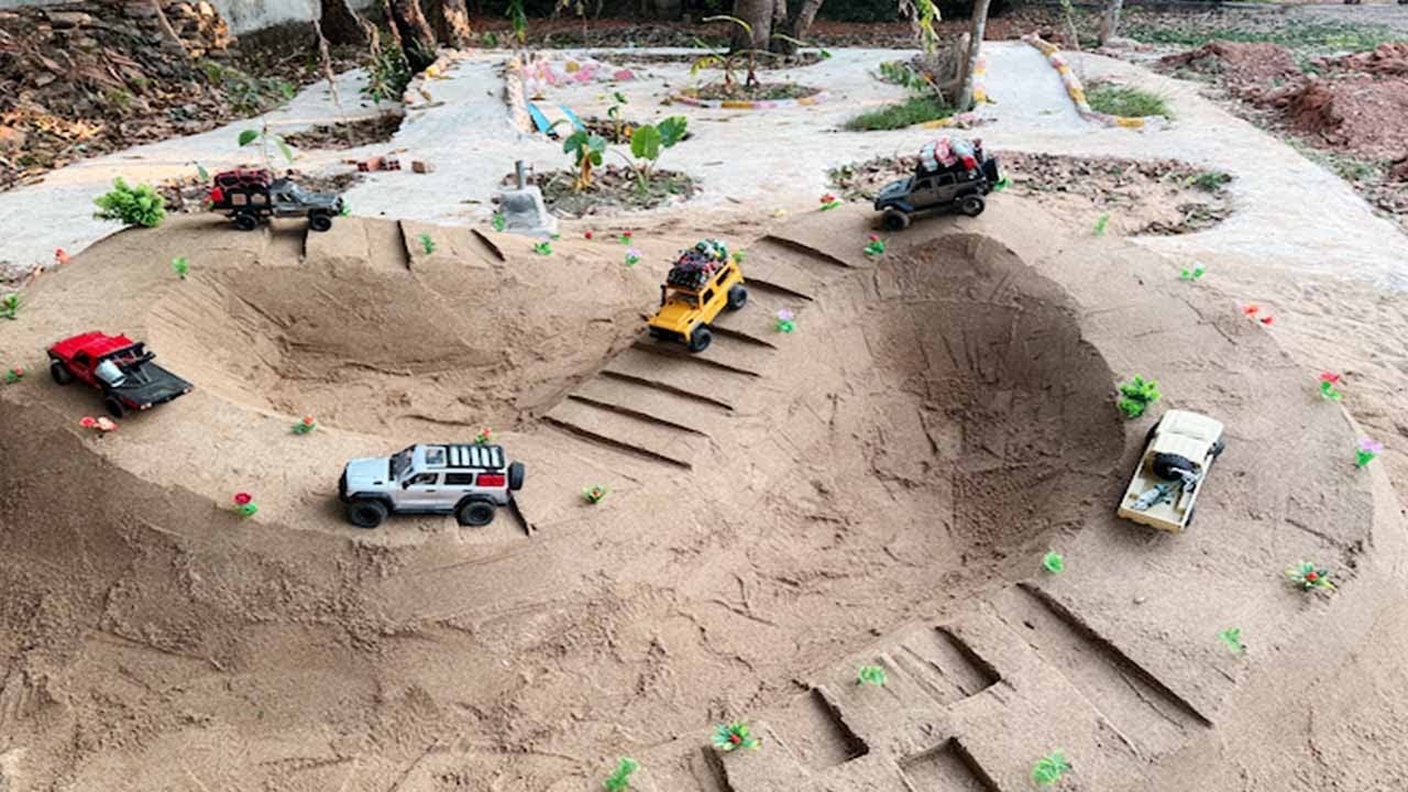 RC Cars Extreme Mountain Challenge With Obstacle Simulation