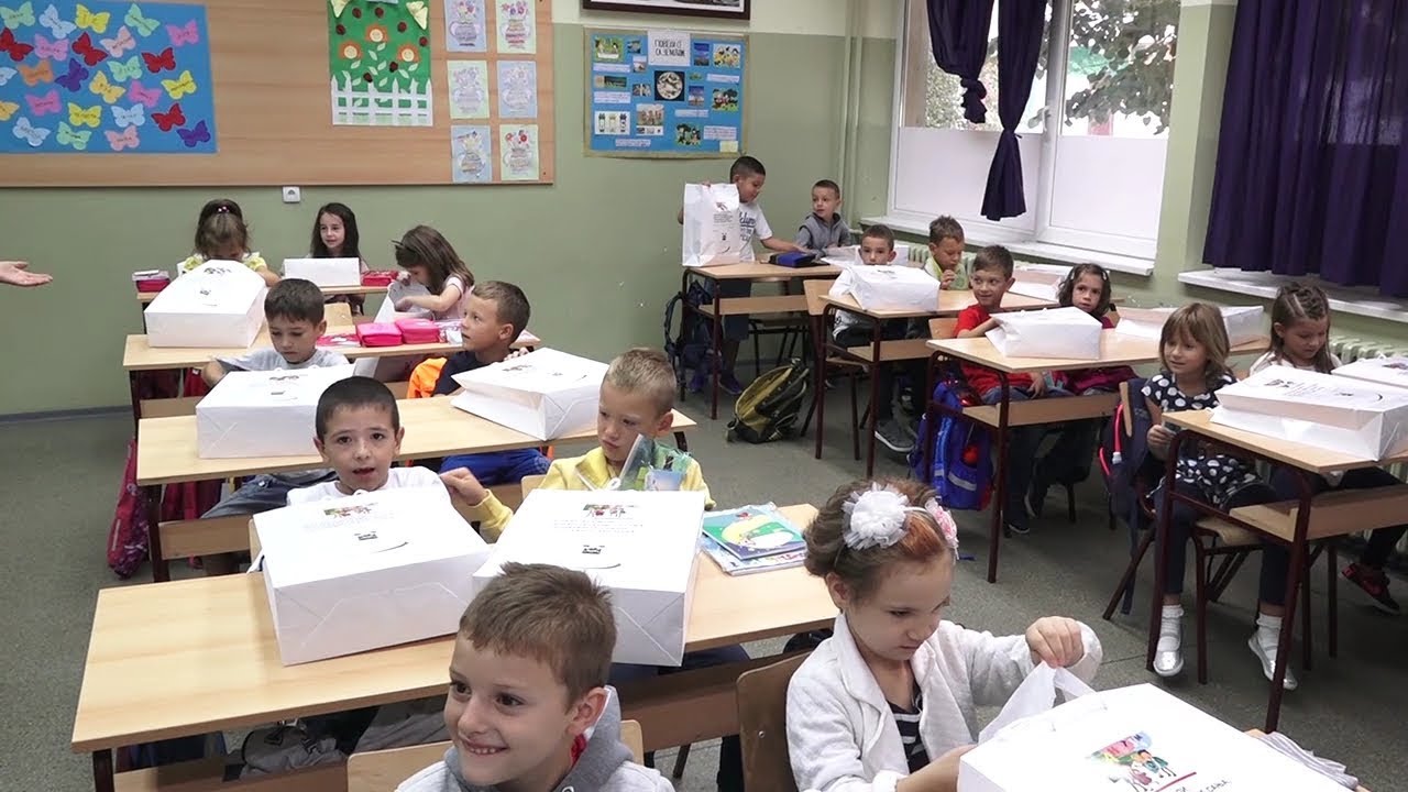 Podela udžbenika u OŠ u Vojki, Novim Banovcima i Staroj Pazovi