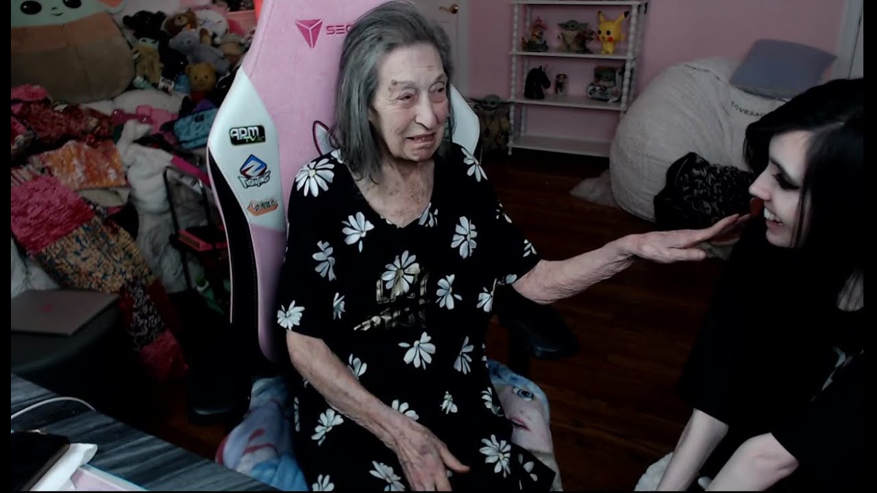 Eugenia Cooney Spends Quality Time With Grandma On Stream | Twitch August 24, 2021