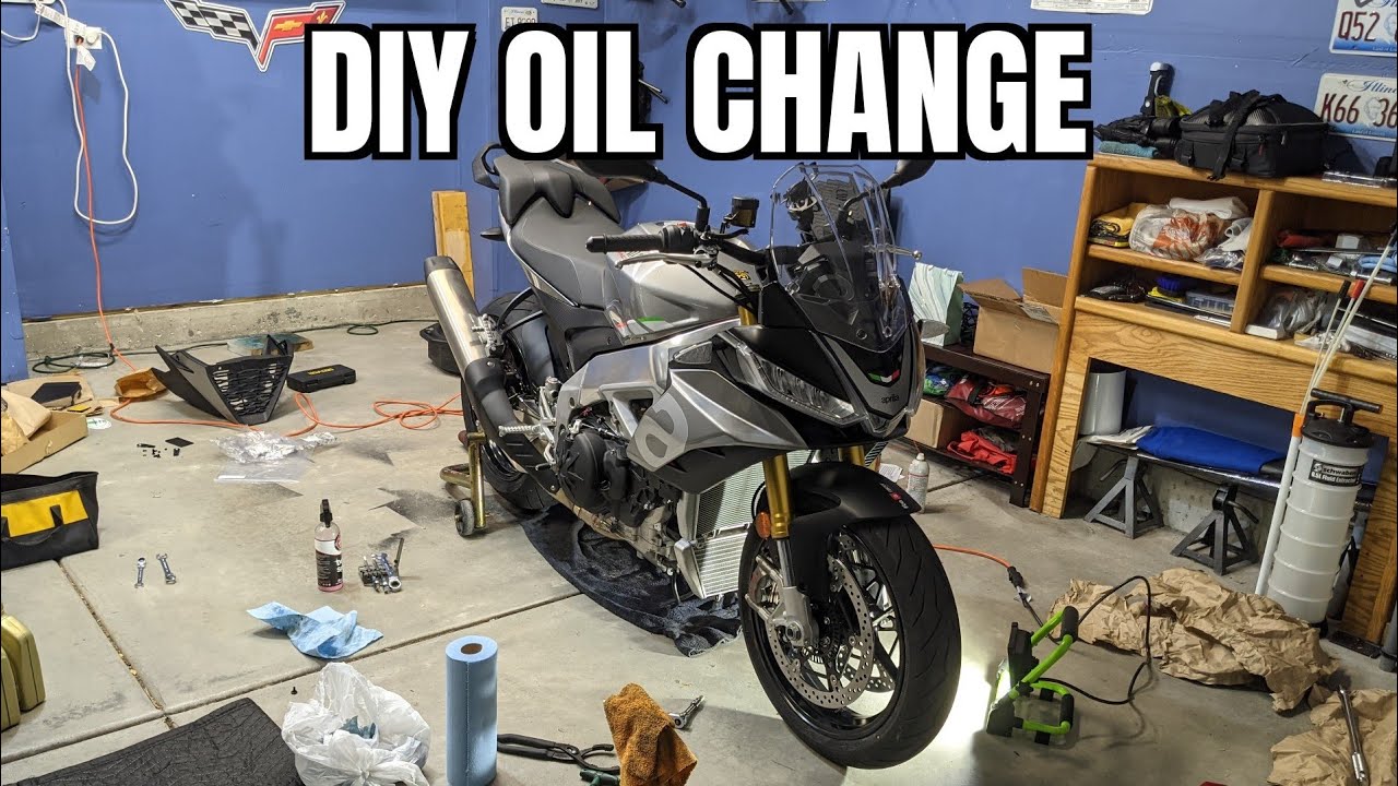2021 + Aprilia Tuono V4 Oil Change Tutorial | How To 600mi/1,000km Service