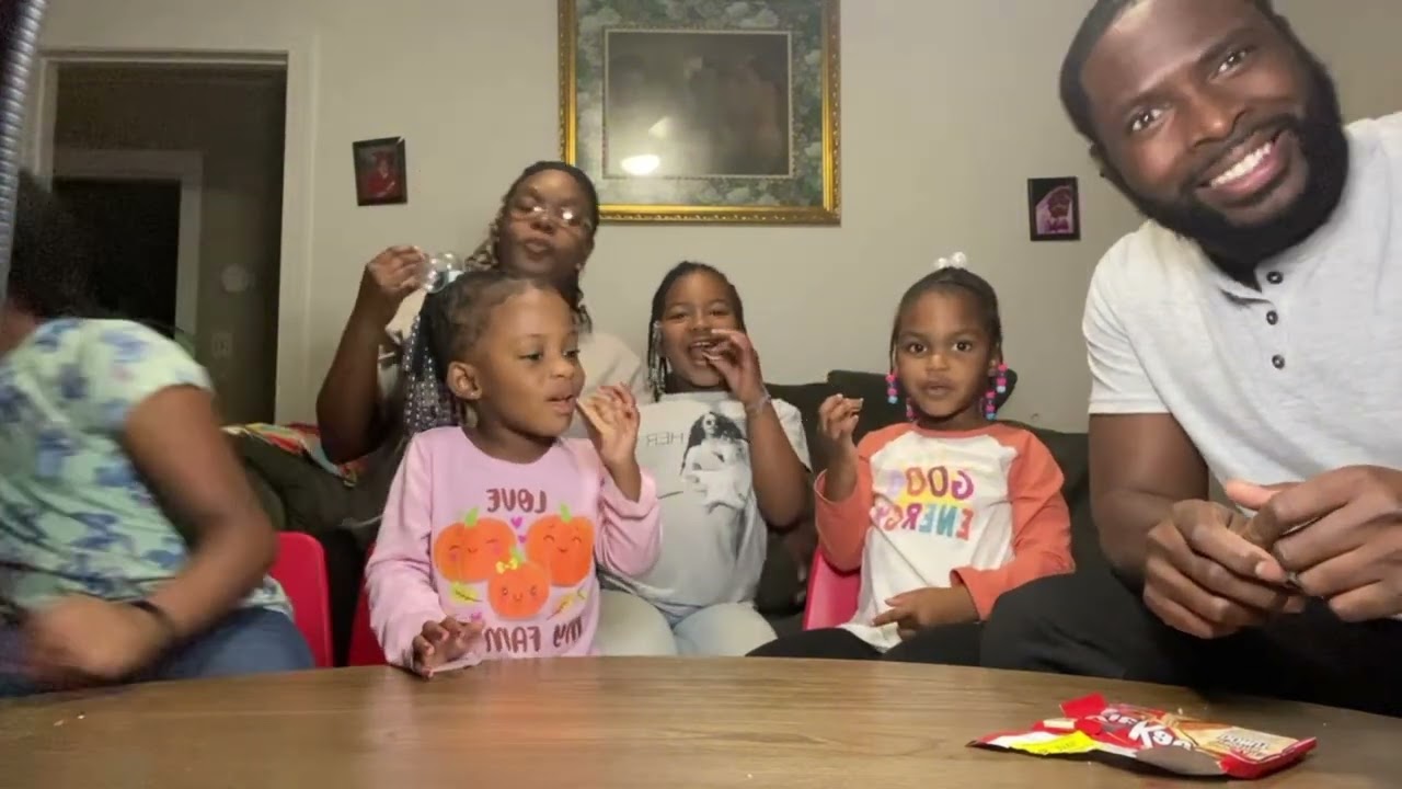 For the Big BACKS! Kit Kat review!! #RealDealReview  #foodie #familyvlog
