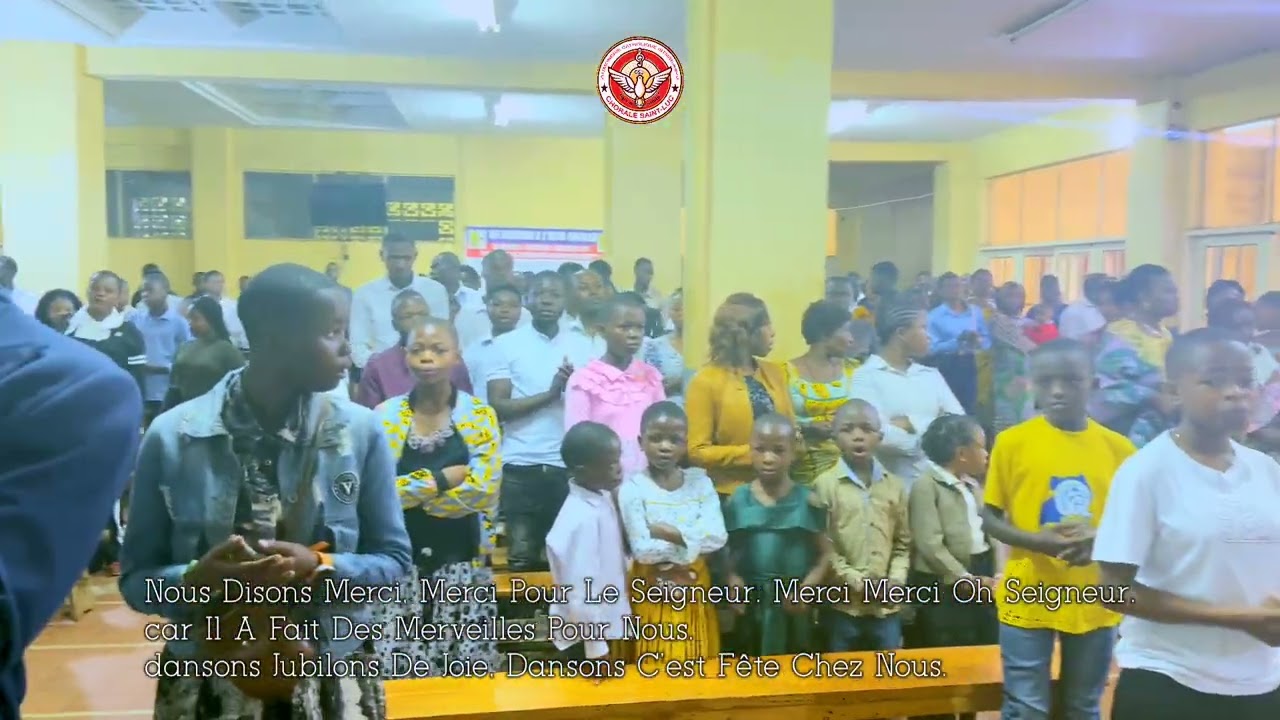 Chant d'entrée: Mwishe mweshi, Venez Jubilons et Nyumbani mwa bwana wetu 