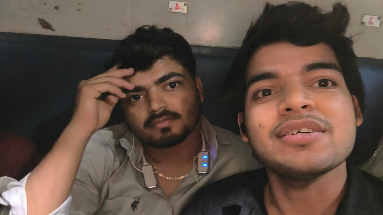 Travel With @aakamaster In General 😀 Train Journey 🚂 Maja Aa Raha Hai 😁