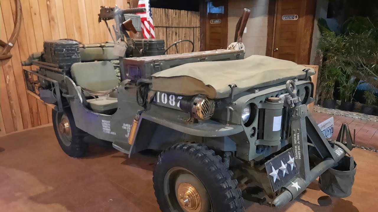 VINTAGE US MILITARY JEEP (WILLYS) COMPLETE ACCESSORIES