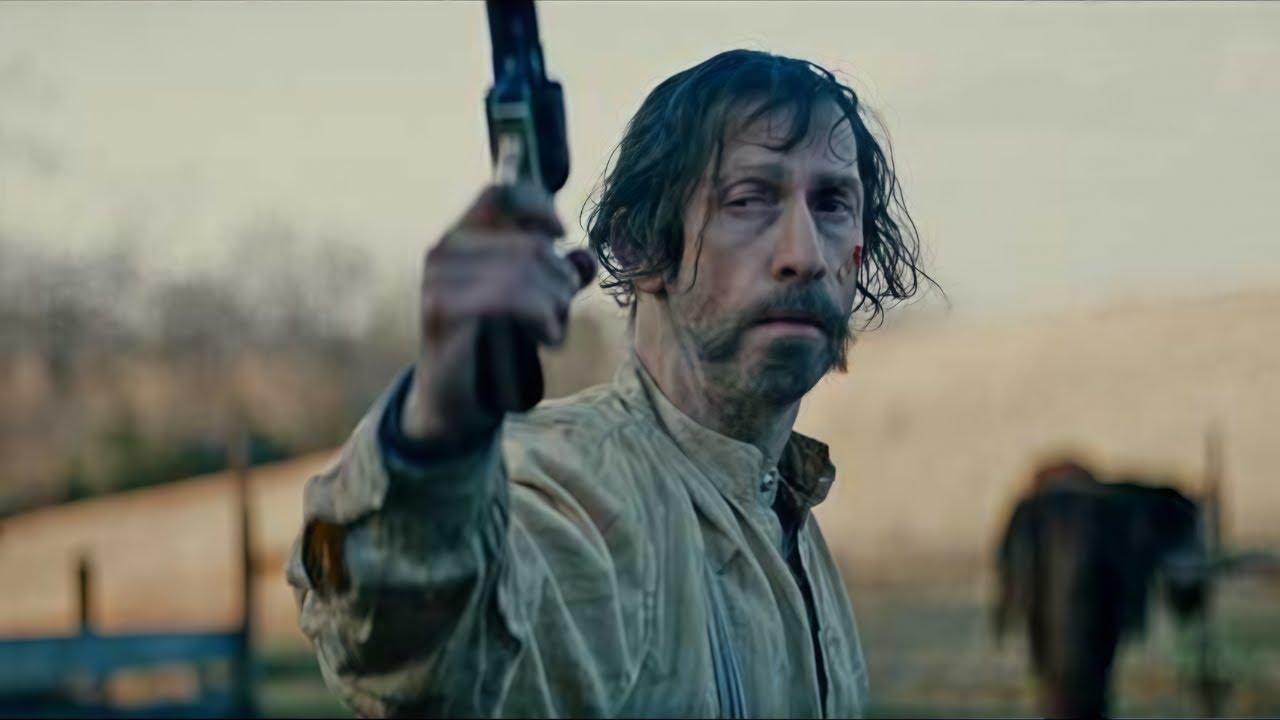 Gang Se Snaží Zabít Starého Farmáře Netušíce Že Je To Nejsmrtelnější Pistolník Na Západě