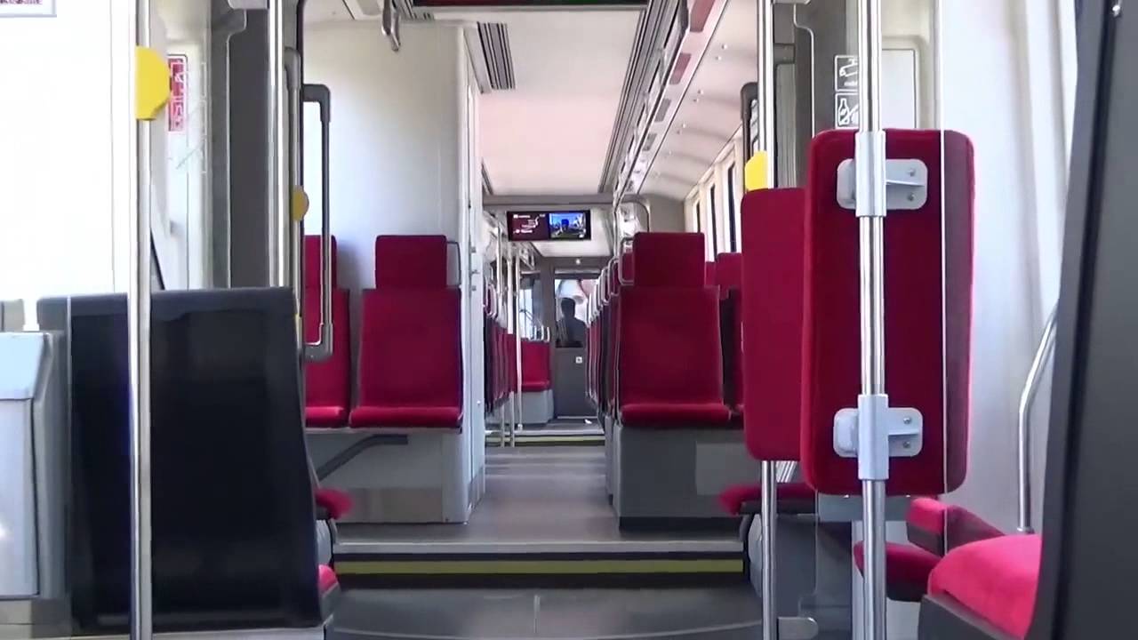 Die neuen Karlsruher Stra&szlig;enbahnen (ET 2010) im Einsatz ! + Mitfahrt