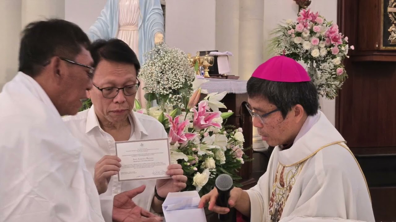 PENYERAHAN RELIKWI SANTO LAURENSIUS BRIDINSI TINGKAT PERTAMA  KEPADA PAROKI SANTA ODILIA CITRA RAYA