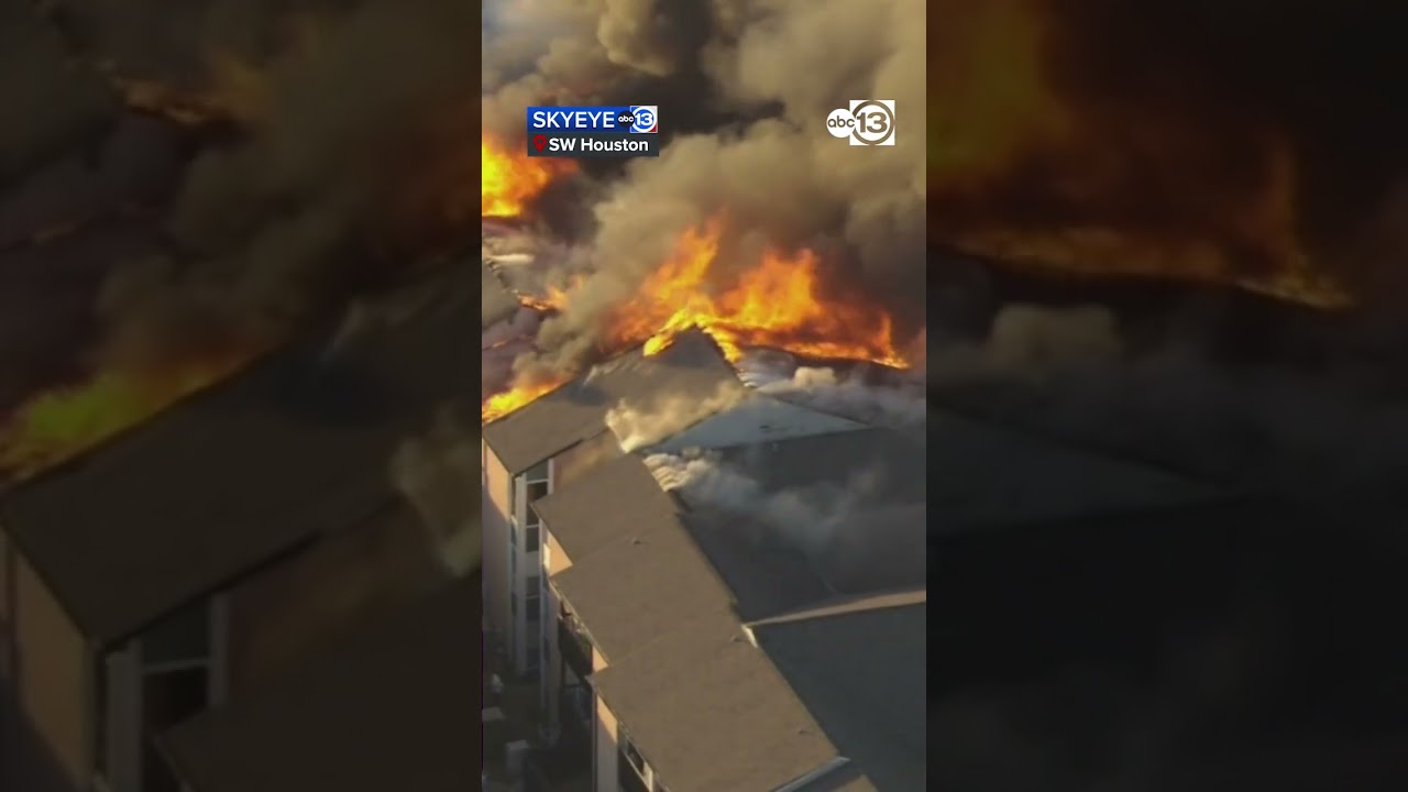 Apartment complex fire in SW Houston