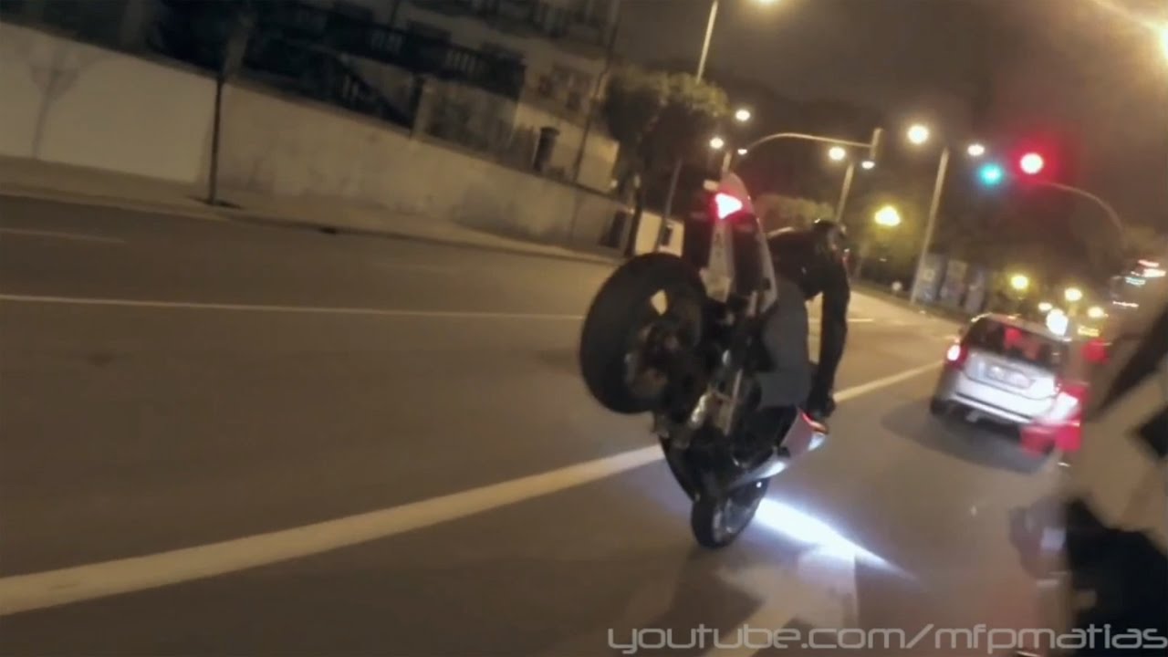 Yamaha R1 Crossplane - Wild Summer Nights 2014