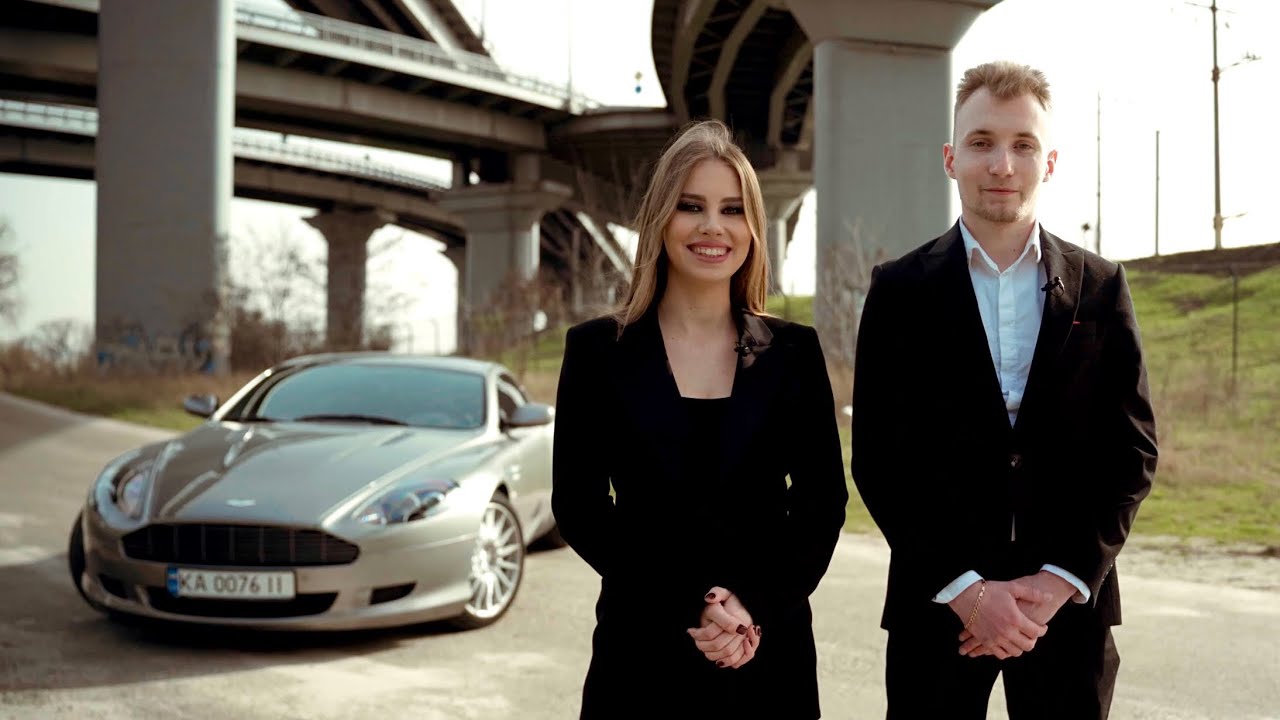 Aston Martin DB9. Премиум с элементами спорта.