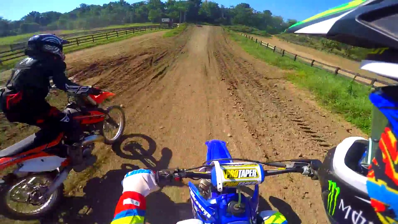 Yz 125 vs ktm 125sx pinned! At TMX