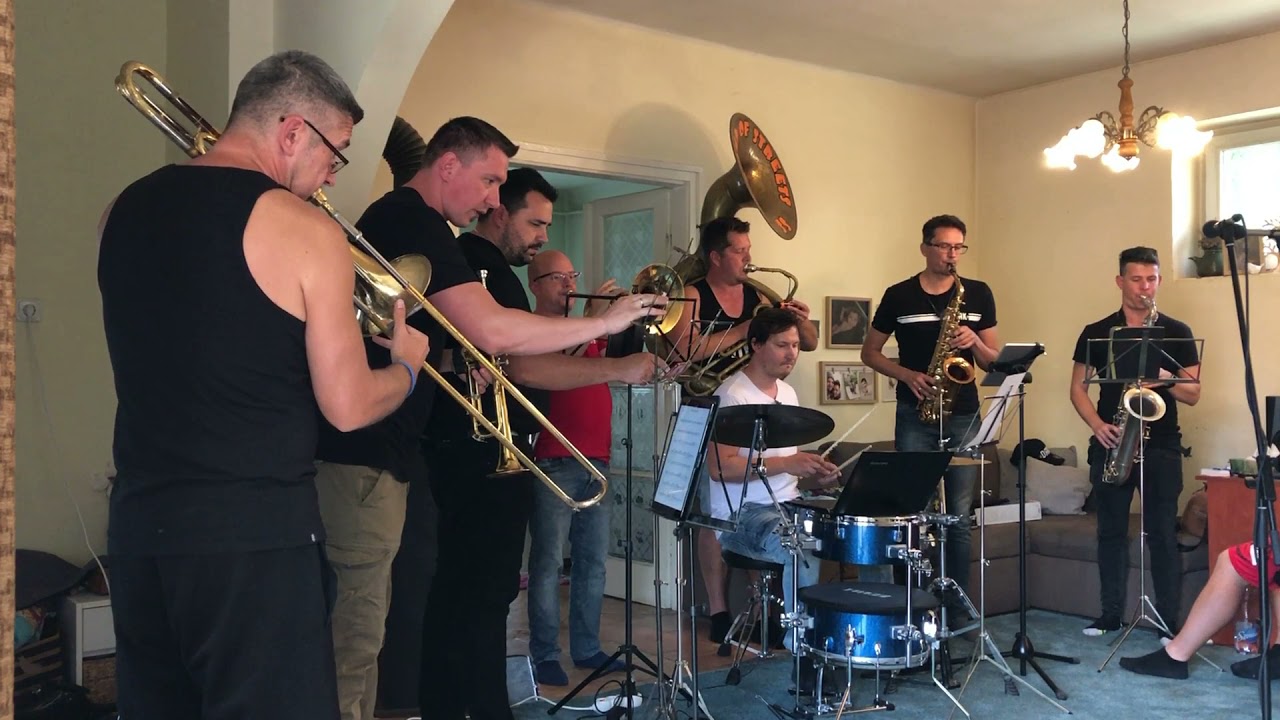 Band Of StreetS - Ducktales (Kacsamesék) Main Theme
