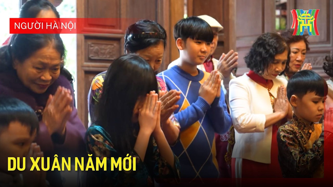 Du Xuân năm mới | Người Hà Nội