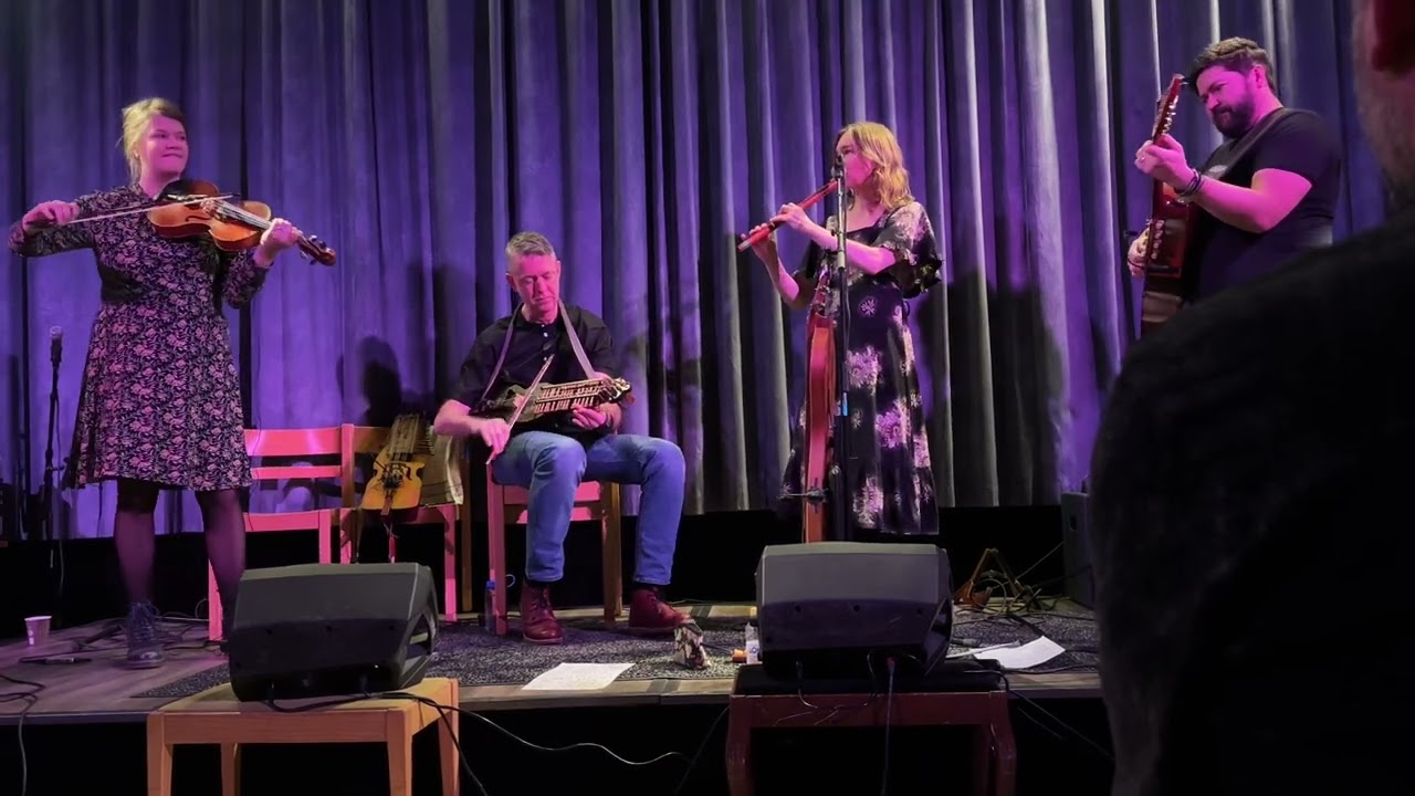 Ahlberg, Ek & Roswall med Ulrika Bodén: Rakustus