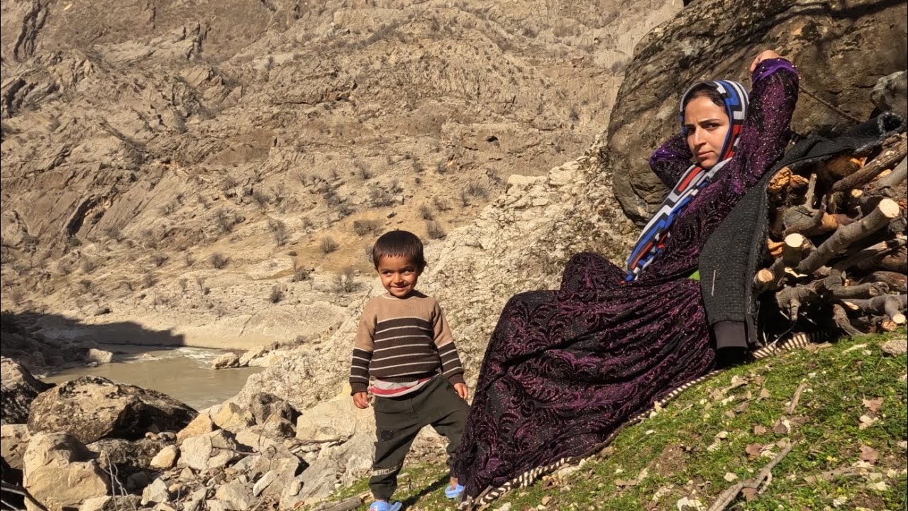 Nomads in the Mountain: Firewood and Lunch