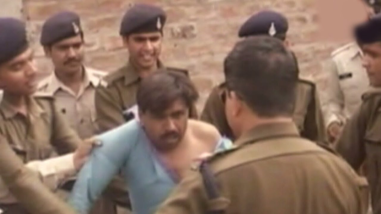 Vardaat: Indore police harass public (PT-2)