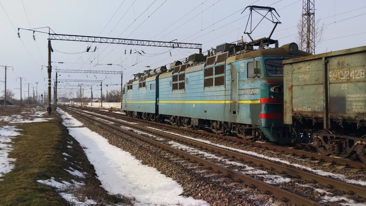 ВОЛОДИМИР ЛЕНІН ВЛ80Т-1330 В ГОЛОВІ ВАНТАЖНОГО ЕЛЕКТРОВОЗА ГРУЗОВИЙ СКЛАД #ПОЕЗДАВИДЕО #УЗ 