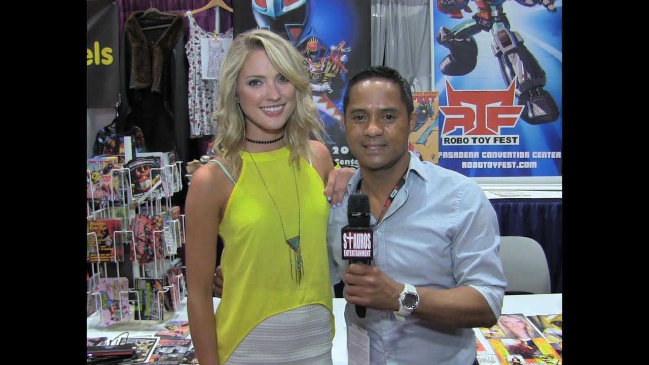 CIARA HANNA w/ TYRONE TANN - San Diego Comic-Con 2016