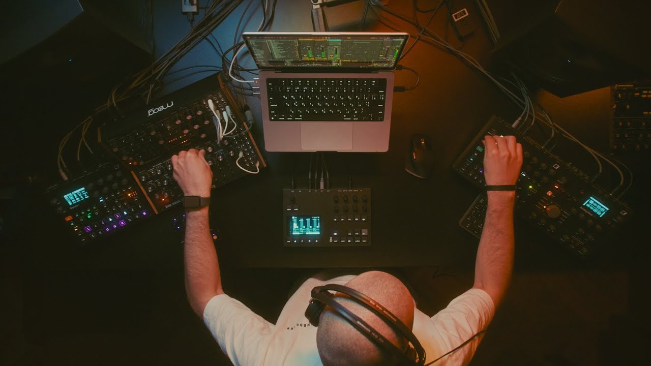 Yan Cook — Studio Session [November '25] #techno