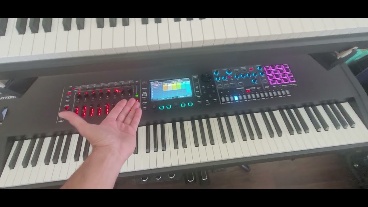Краткое сравнение Roland Fantom и Yamaha Montage.