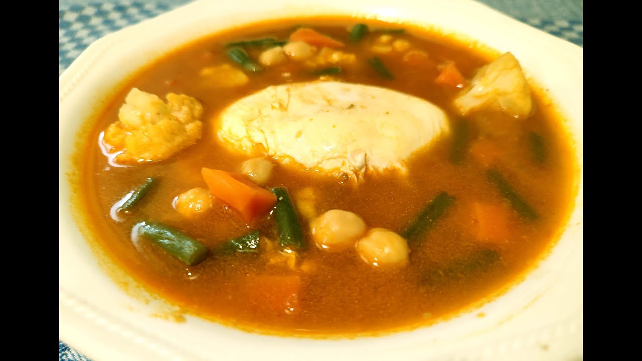 Cómo hacer sopa de verduras, con garbanzos y huevo,  al estilo de Mariaje
