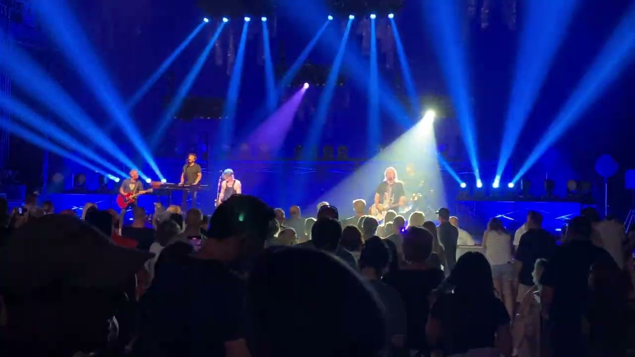 Goo Goo Dolls &ndash; Bringing On the Light (Live Philadelphia PA 03 Aug 2025) 4K!!! Part #19