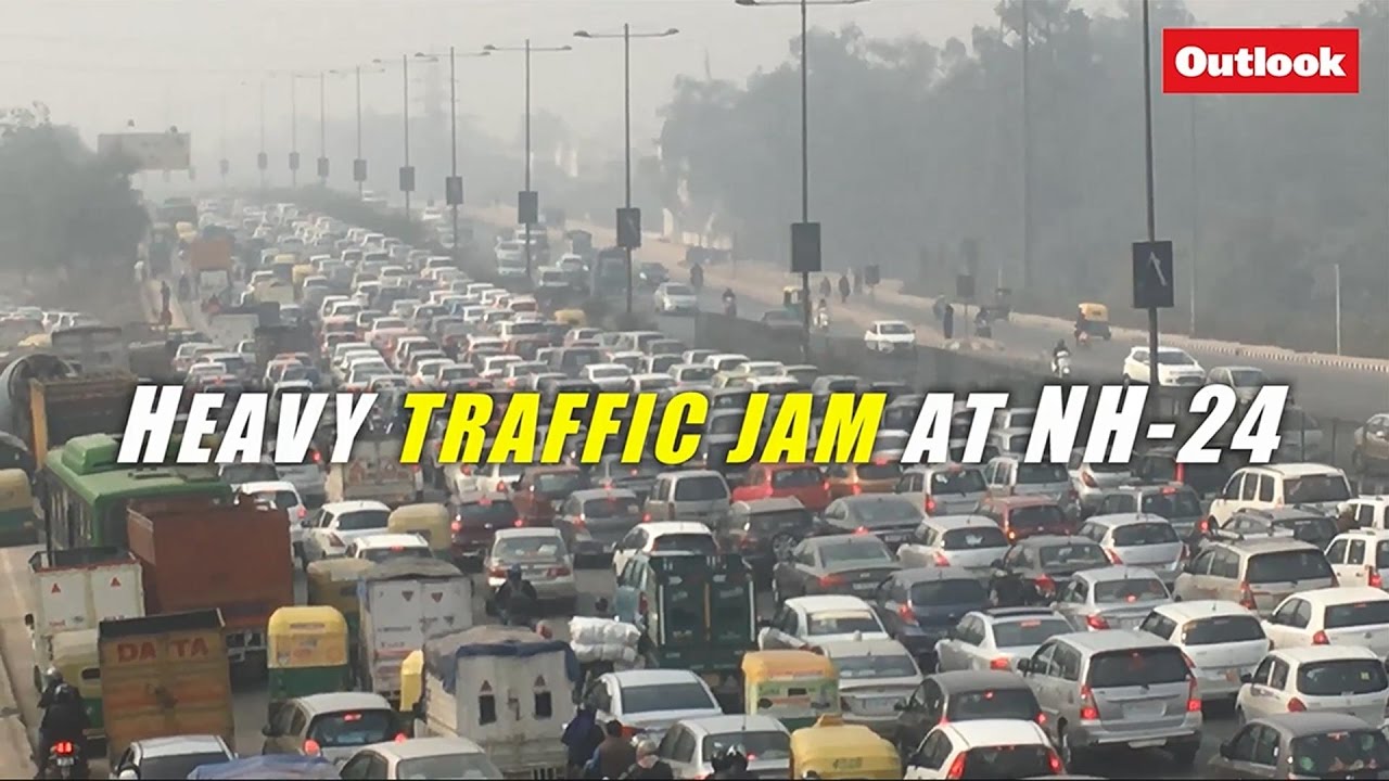 Heavy traffic jam at NH-24, in New Delhi