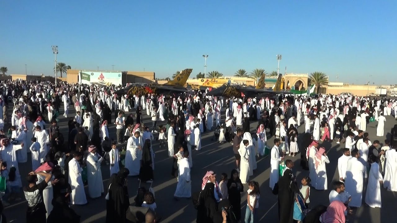 حفل قاعدة الملك فيصل الجويه بتبوك باليوم الوطني السعودي 94