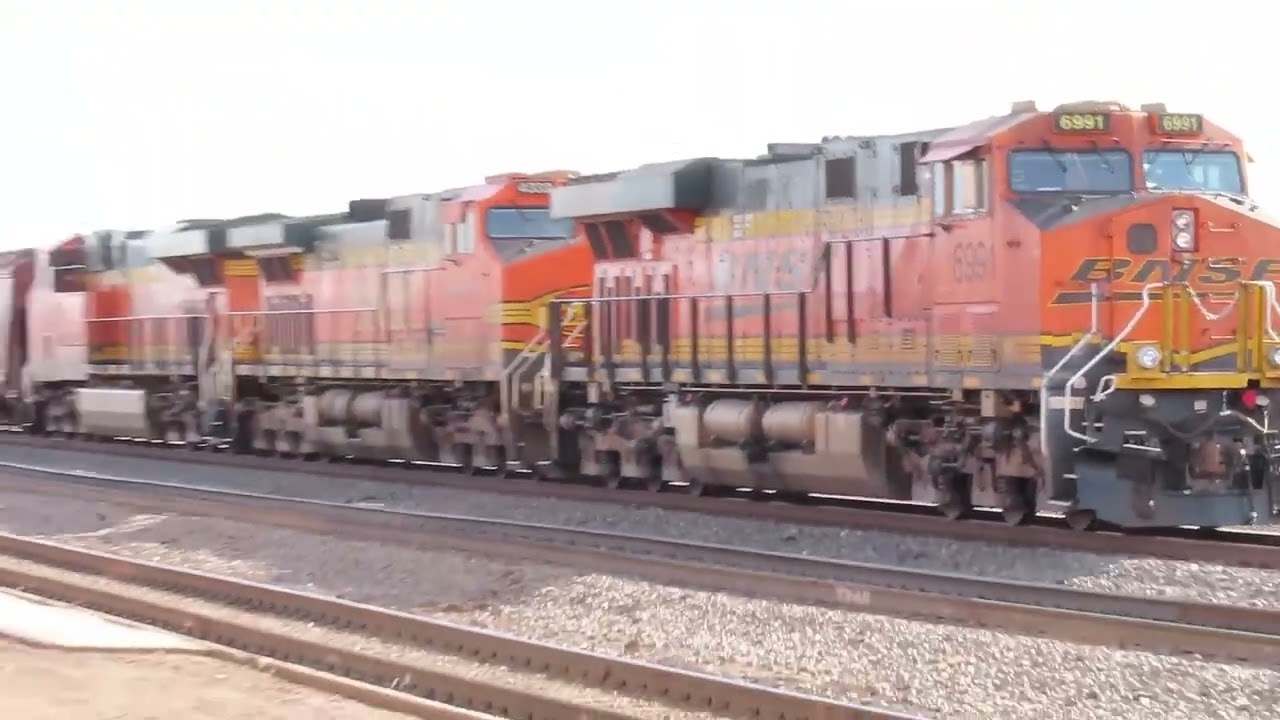 Railfanning Winslow La Posada Freight train mafia