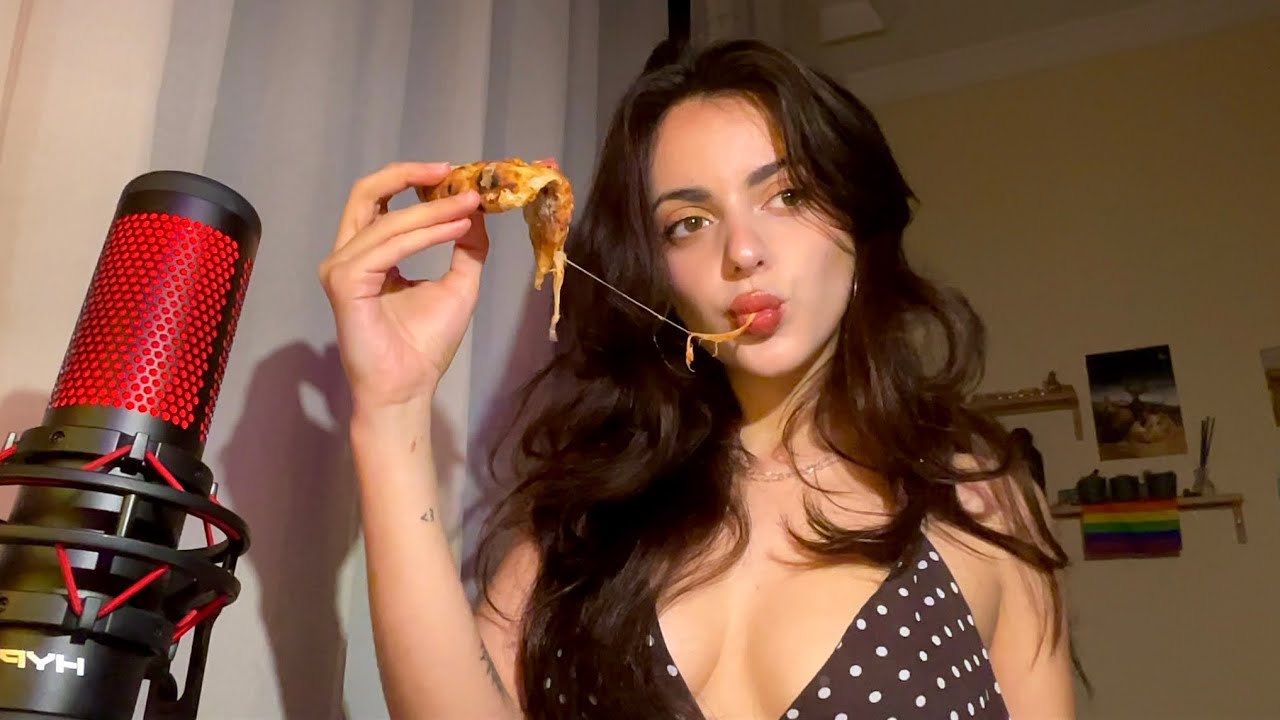 ASMR | Comiendo pizza mientras divago con vosotros en vez de ir al psicólogo 🍕#síndromedelimpostor