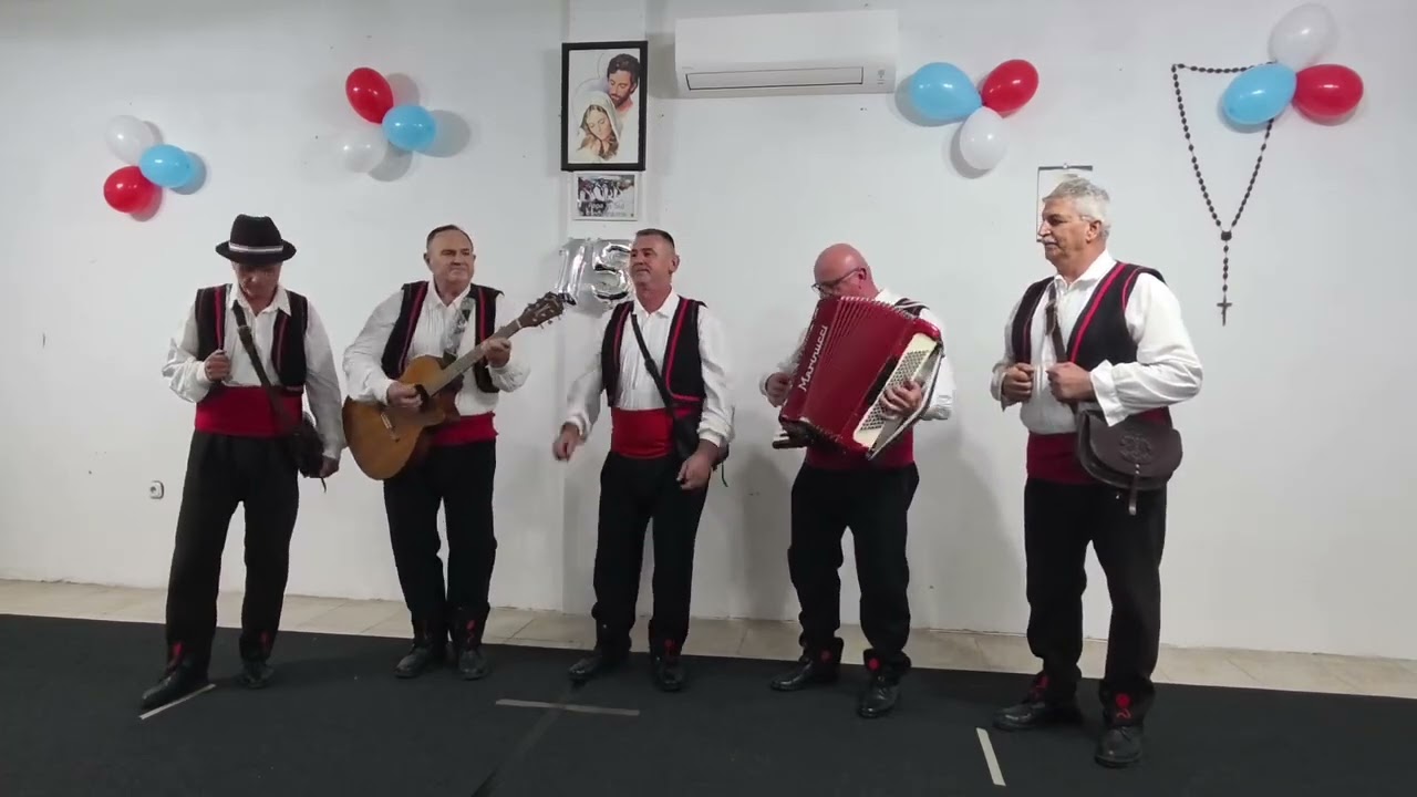 Izvorna Pjevacka Skupina 
