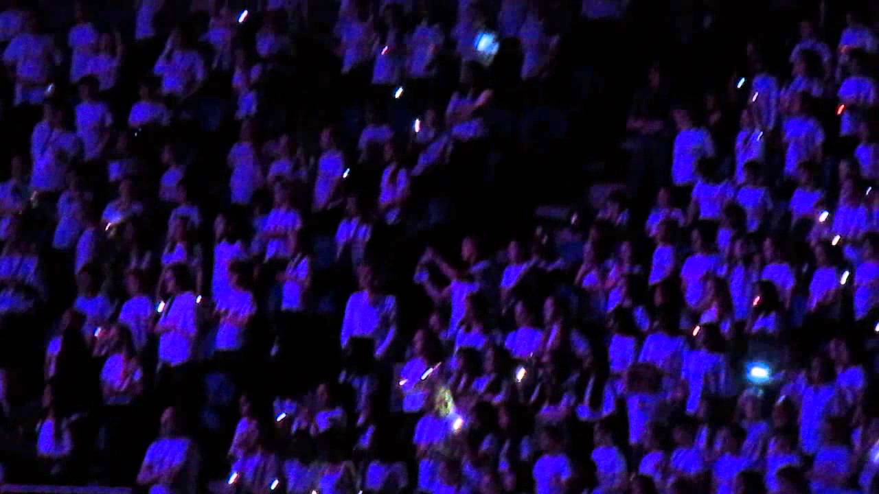 YV15 Lucy Spraggan Unsinkable