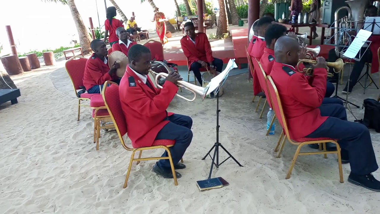 Moyoni mwangu by Mombasa Central Band