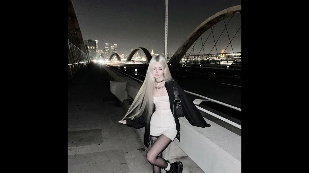 [FREE] Sidewalks and Skeletons x Crystal Castles Type Beat - 