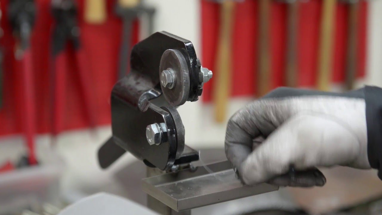 Lazze Metal Shaping: Rotary Shear and Bench Shear.