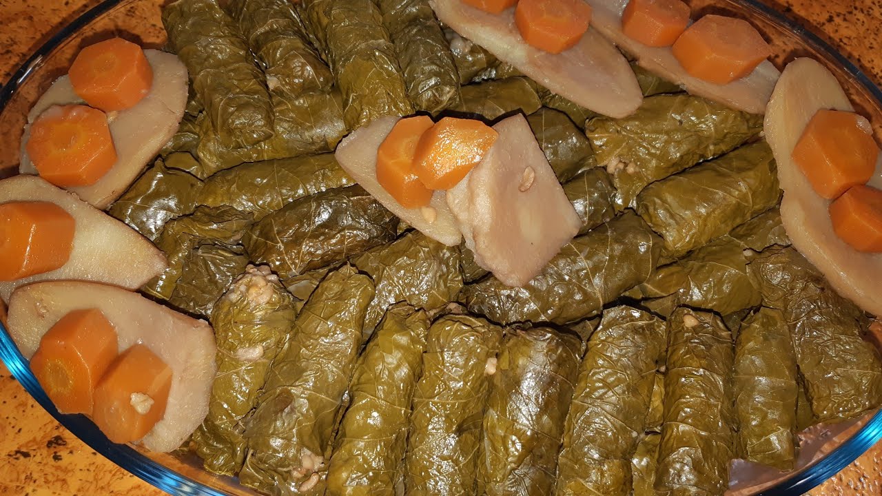 ورق عنب بزيت بحشوة البرغل