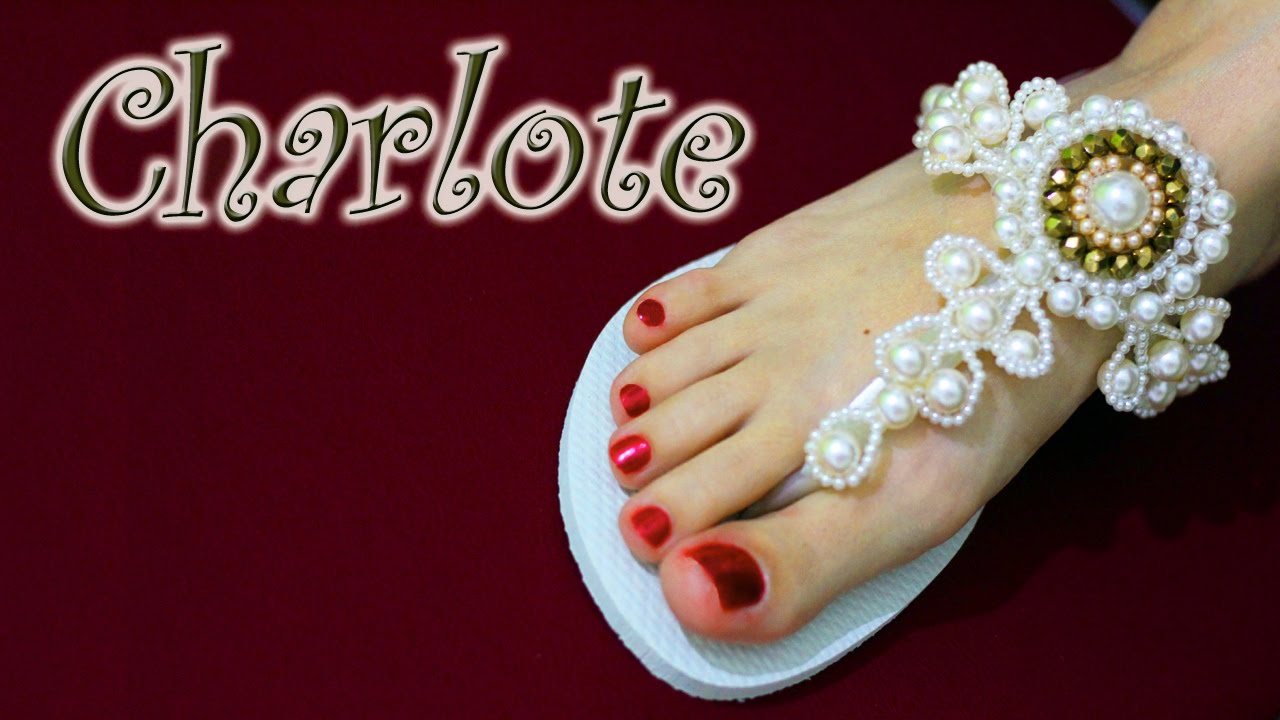 Chinelo decorado - Cabedal de pérolas e cristais