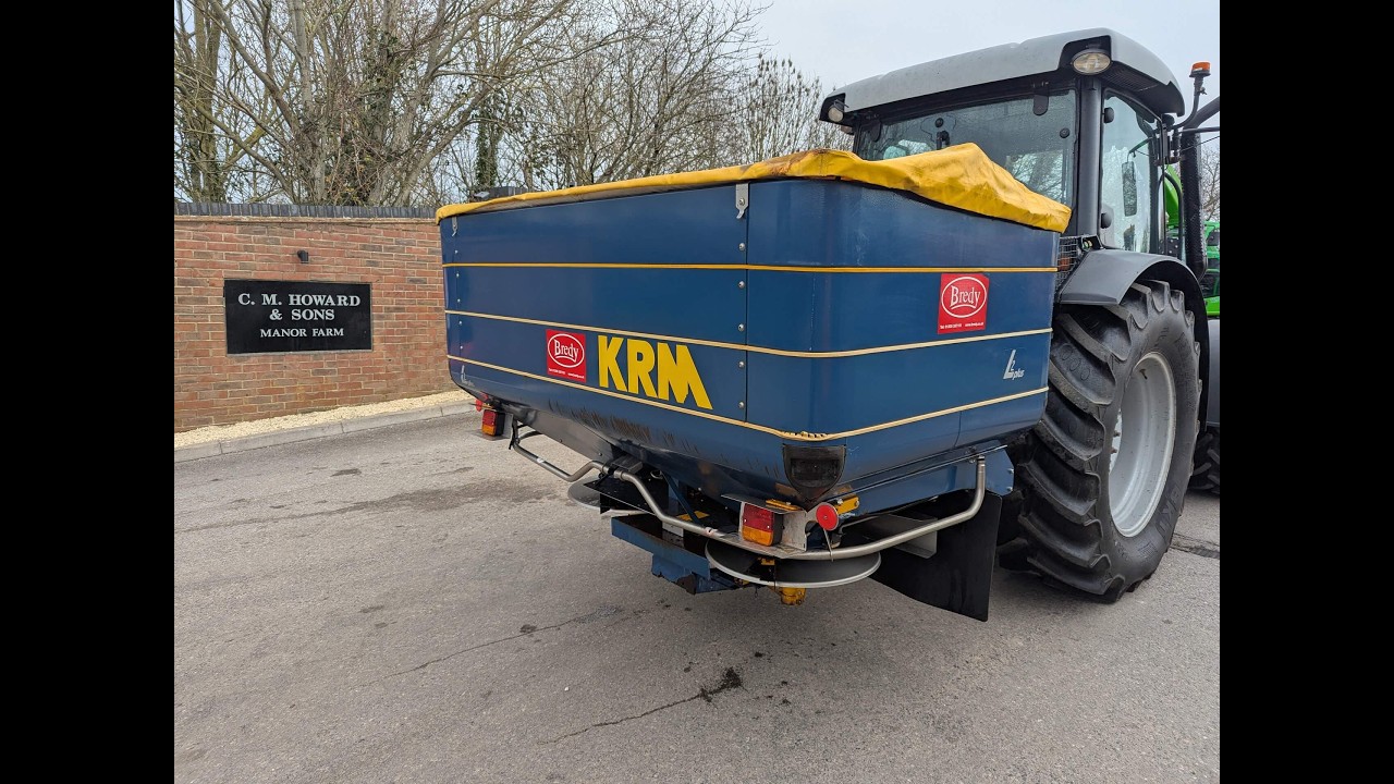 KRM L2 PLUS FERTILISER SPREADER WALKAROUND