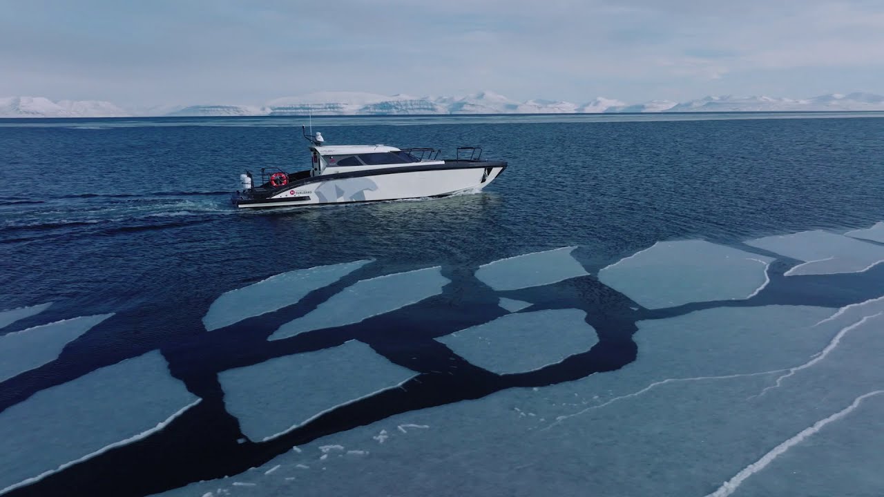 Experiencing  the Arctic silence with Volvo Penta’s hybrid-electric solution